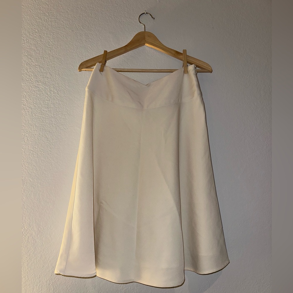 White House Black Market Ivory Above the Knee Flare Skirt